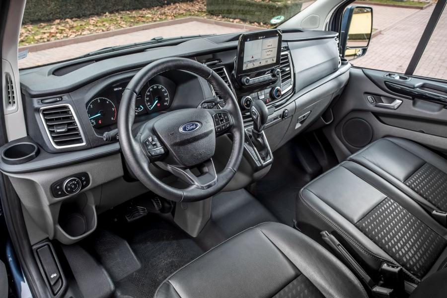 Торпедо Ford Transit Custom Sport 2017 года  (WW) (фото 6 из 24)